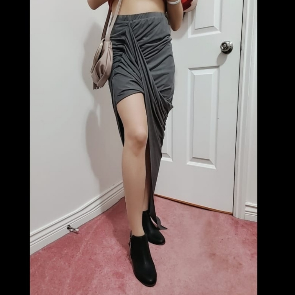 ❗❗3/$20 Grey Asymmetrical skirt